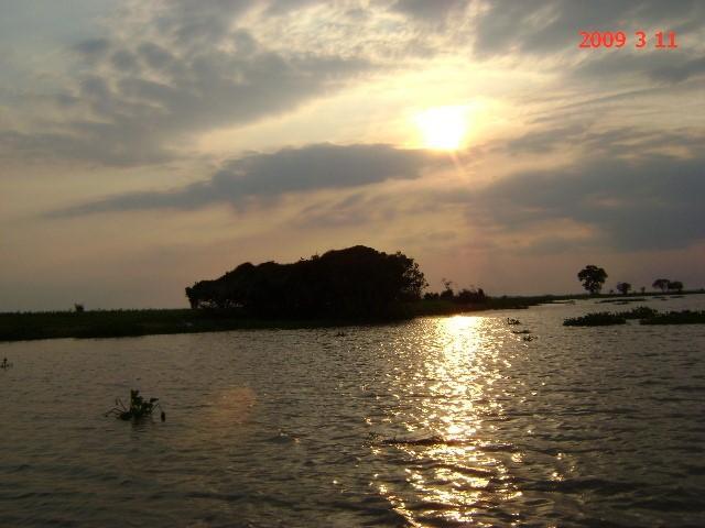 Atardecer en la ciénaga de Zapatosa