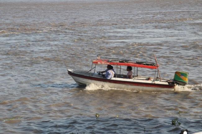 Chalupas, sistema de transporte en la Ciénaga de Zapatosa