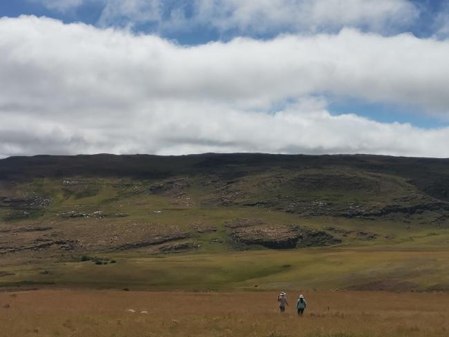 Verloren Valei valley and quartzite outcrops