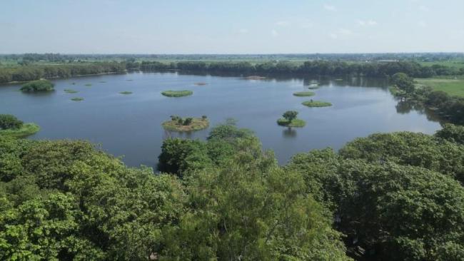 View of Sheikha Jheel Bird Sanctuary 
