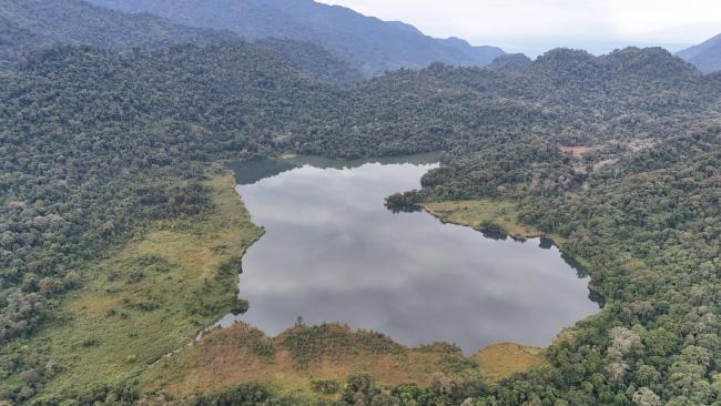 Aeriel View of Glaw Lake