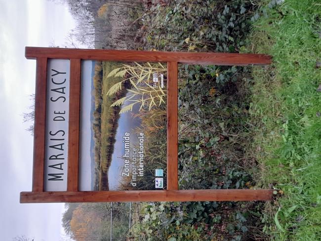 Totem "Ramsar" le long de la RD 75