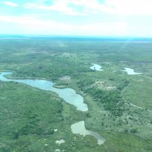 Lacs satéllites autour du lac Ambondrobe